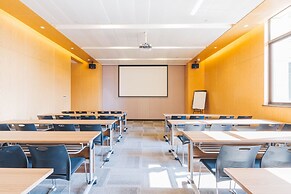 Atour Hotel Renmin Ave Linping Hangzhou