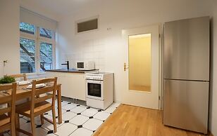 Large City Center Apartment