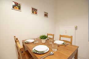 Large City Center Apartment