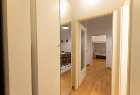 Large City Center Apartment