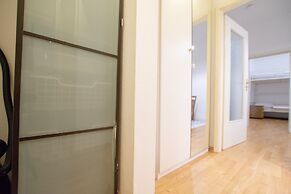 Large City Center Apartment