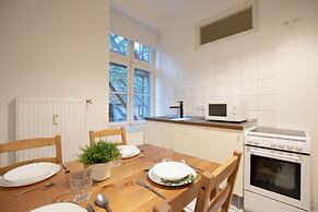 Large City Center Apartment