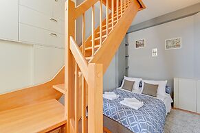 Lion Apartments - Avocado