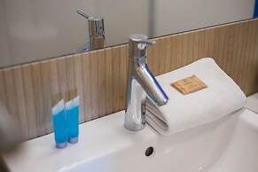 Riverside Comfort Studio