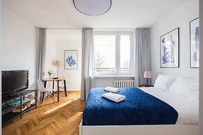 Riverside Comfort Studio