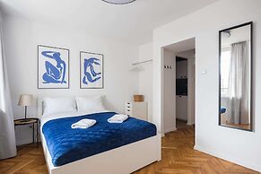 Riverside Comfort Studio