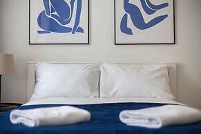 Riverside Comfort Studio