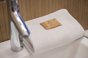 Riverside Comfort Studio