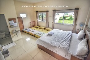 Berastagi Nachelle Homestay