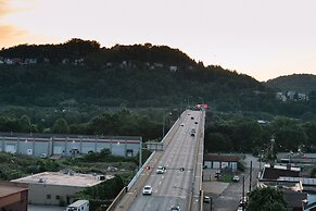 TRYP by Wyndham Pittsburgh/Lawrenceville