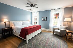 The Cadillac House Lexington, Tapestry Collection by Hilton