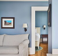 The Cadillac House Lexington, Tapestry Collection by Hilton