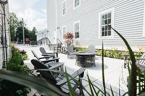 The Cadillac House Lexington, Tapestry Collection by Hilton