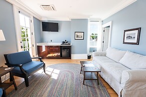 The Cadillac House Lexington, Tapestry Collection by Hilton