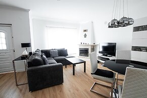 Dino & Beach Villa V3