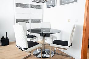 Dino & Beach Villa V3