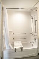 Holiday Inn & Suites Orlando I-Drive Theme Parks by IHG