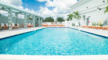 Holiday Inn & Suites Orlando I-Drive Theme Parks by IHG