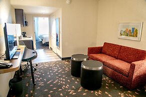 Holiday Inn & Suites Orlando I-Drive Theme Parks by IHG