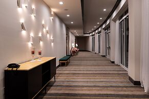 Holiday Inn & Suites Orlando I-Drive Theme Parks by IHG