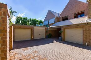 Adelaide Style Accommodation near City