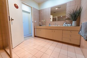 Adelaide Style Accommodation near City