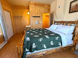 Yellowstone's Treasure Cabins