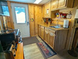 Yellowstone's Treasure Cabins