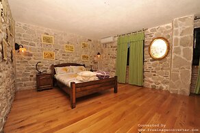 Una Apartments II - Adults only