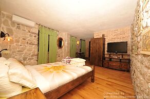 Una Apartments II - Adults only
