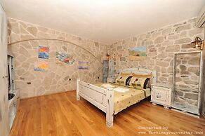 Una Apartments II - Adults only