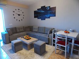 Blue Moon Apartments