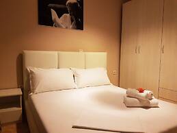 Blue Moon Apartments