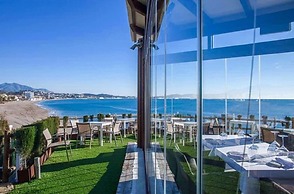 Apartment on the beachfront