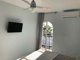 Apartment on the beachfront