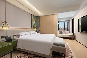 Atwell Suites Shanghai Wuning by IHG