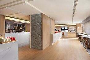 Atwell Suites Shanghai Wuning by IHG