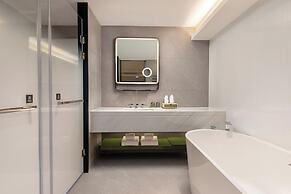 Atwell Suites Shanghai Wuning by IHG