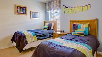 Heathrow Home with Pool at Windsor Hills