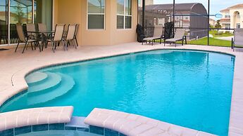 Heathrow Home with Pool at Windsor Hills