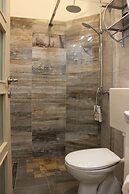 Apartments and Room Thea