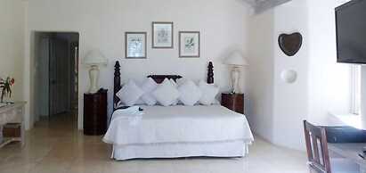 Landmark House & Cottage