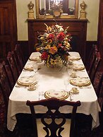 Adair Manor Bed& Breakfast