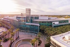 Brookhurst Plaza Inn