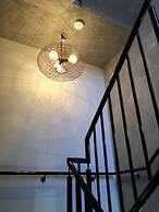 Timber Door Luxury Accommodation Geelong