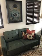 Timber Door Luxury Accommodation Geelong