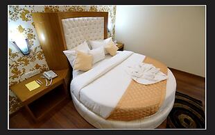 Grand Krisa Resort & Spa