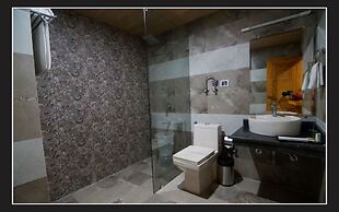 Grand Krisa Resort & Spa