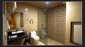 Grand Krisa Resort & Spa