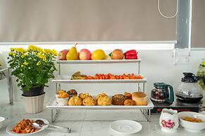 Parkhill Hotel & Apartment